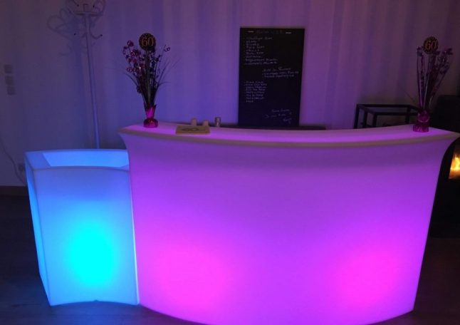 LOCATION BAR LUMINEUX